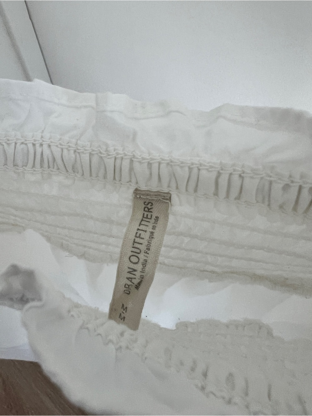 Urban Outfitters White Puff Sleeve Smocked Mini Dress - Picture 2 of 4